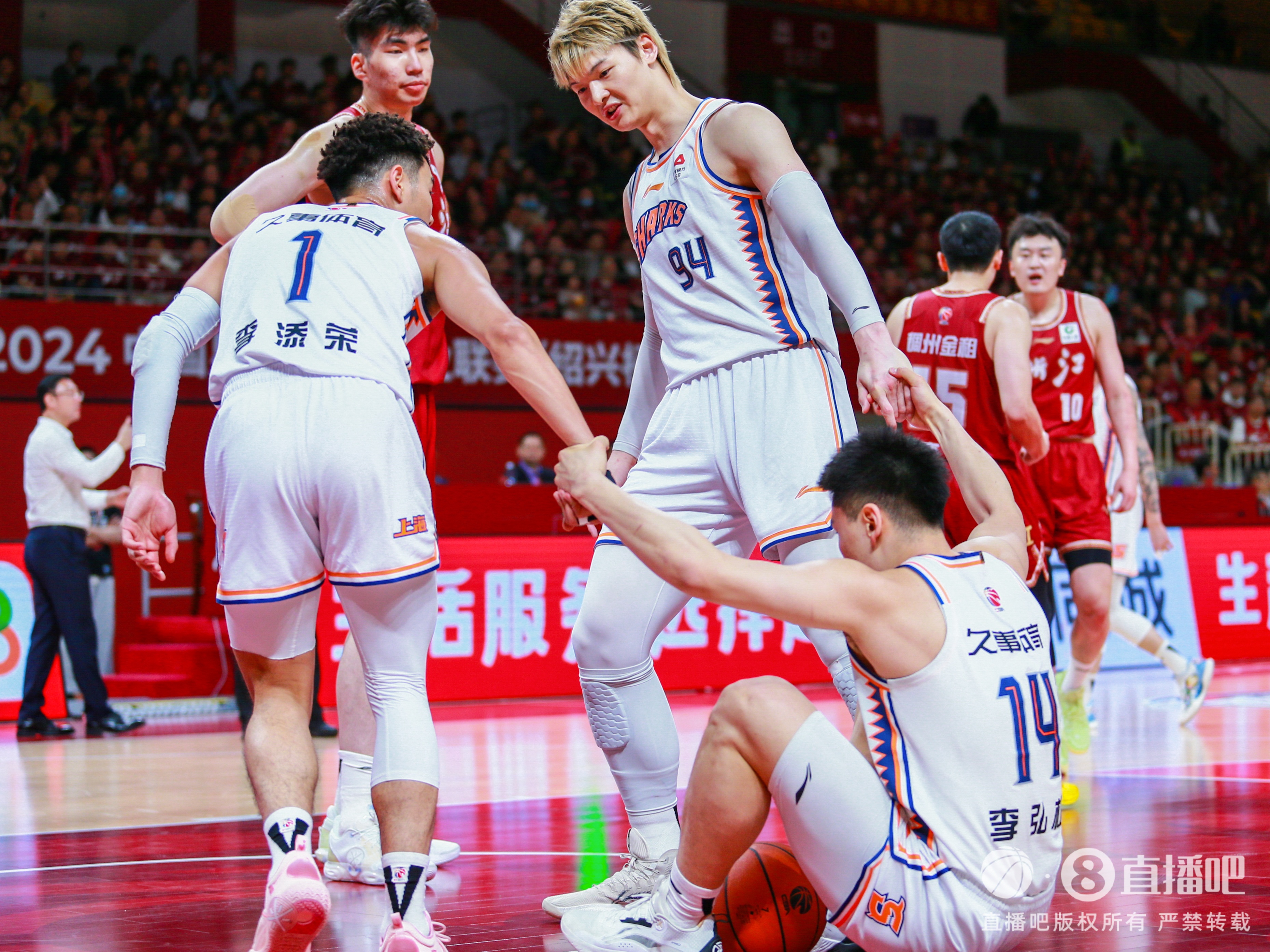 九游平台|江苏男篮力克上海队，晋级四强